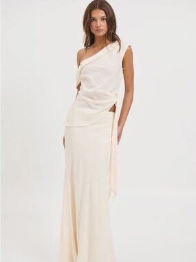 Kallie Set Ivory - One Shoulder Cream Maxi Set